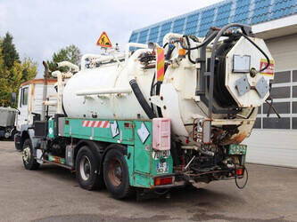 2002-man-33-360-1425396-45602426