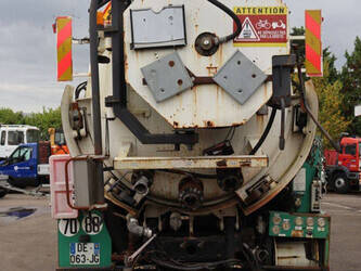 2002-man-33-360-1425396-45602427