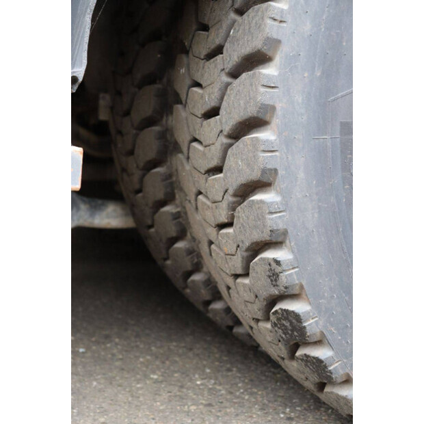 2002 مان 33.360-45602438