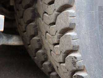 2002-man-33-360-1425396-45602438