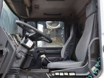 2002-man-33-360-1425396-45602443