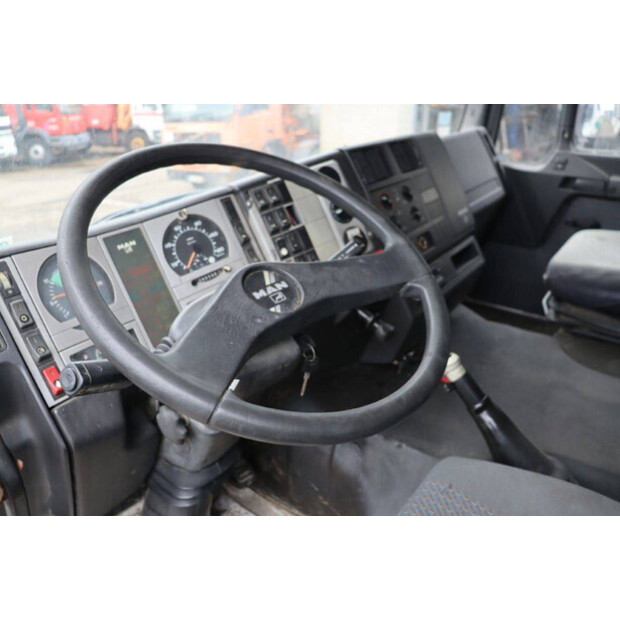 2002 مان 33.360-45602445