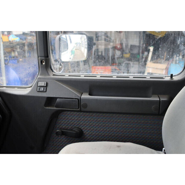 2002 مان 33.360-45602450