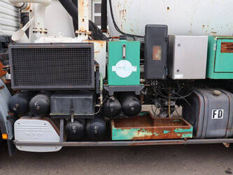 2002-man-33-360-1425396-45602458