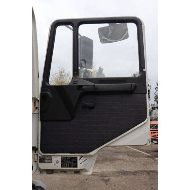 2002 مان 33.360-45602475