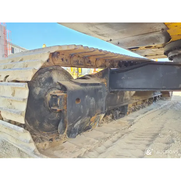 2017 Komatsu PC400LC-8R-45602657