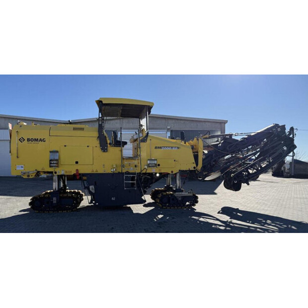2016 BOMAG BM 2000/60-2-45602717