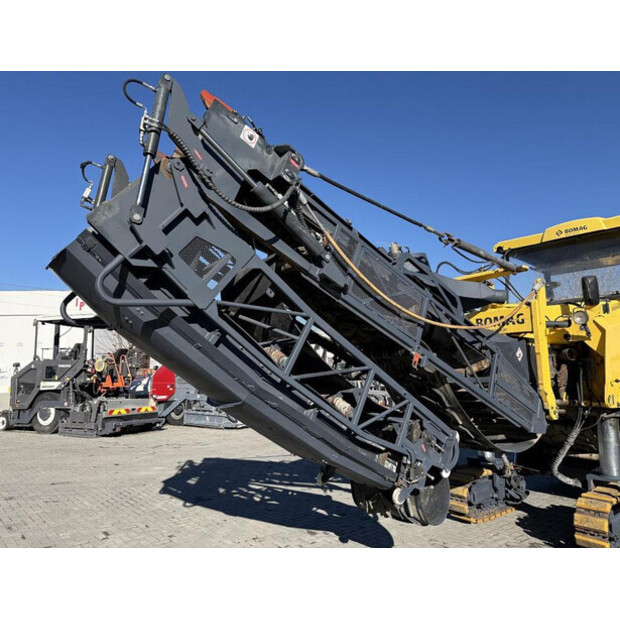 2016 BOMAG BM 2000/60-2-45602731