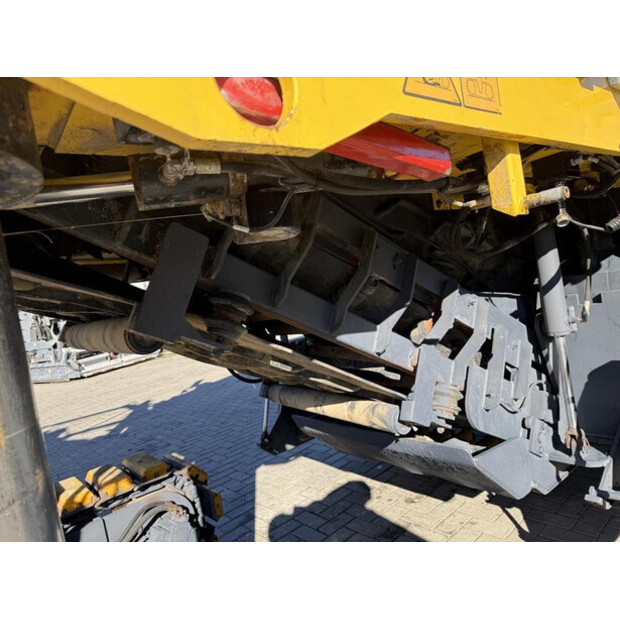 2016 BOMAG BM 2000/60-2-45602737