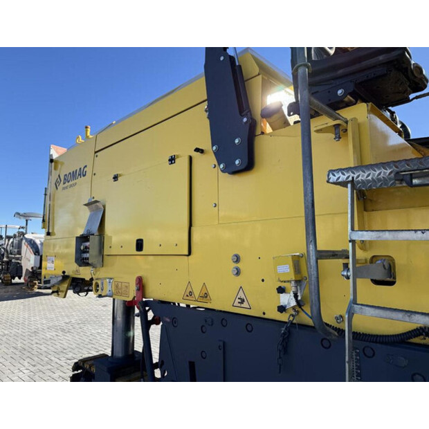 2016 BOMAG BM 2000/60-2-45602763