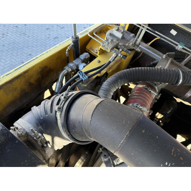 2016 BOMAG BM 2000/60-2-45602829