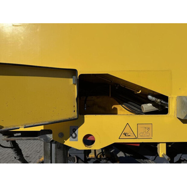 2016 BOMAG BM 2000/60-2-45602861