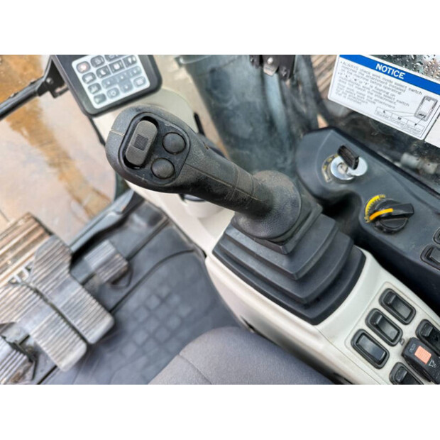 2015 KOBELCO SK300NLC-10-45603114