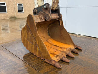 2015-kobelco-sk300nlc-10-45603124