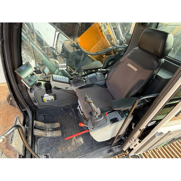 2020 ليبهير R930LC-45603162