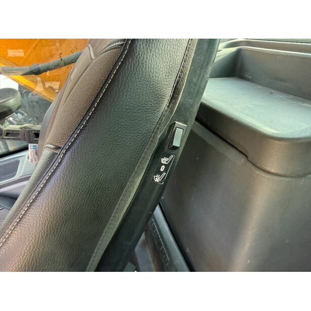 2020 ليبهير R930LC-45603168