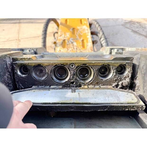 2020 ليبهير R930LC-45603180