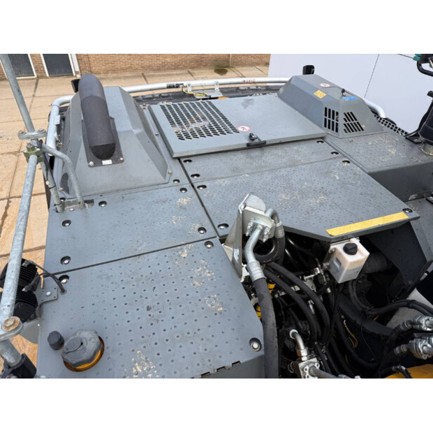 2020 ليبهير R930LC-45603191