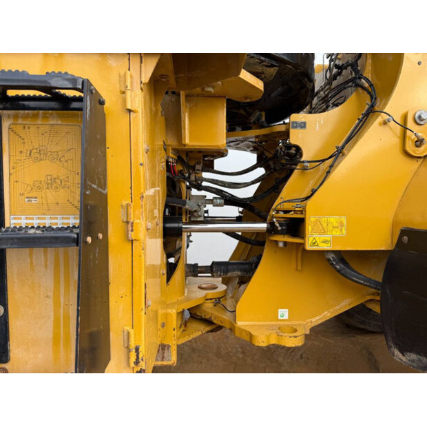 2015 Caterpillar 966M-45603280