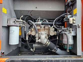 2007-hitachi-zx210lc-3-1425510-45604442