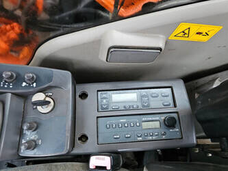 2007-hitachi-zx210lc-3-1425510-45604447