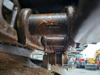 2007-hitachi-zx210lc-3-1425510-45604454