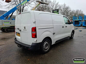 2021-peugeot-expert-1408565-45604609