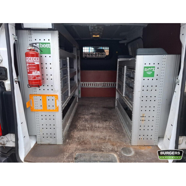 2021 بيجو Expert-45604638