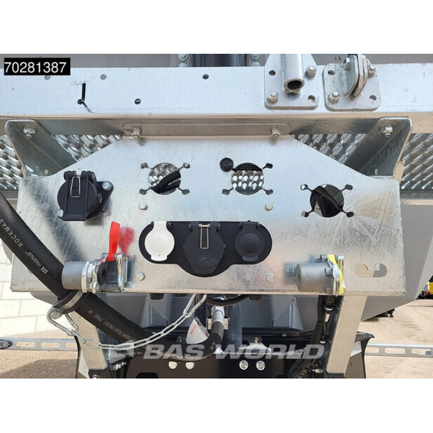 2025 كوجل SKM24-45604870