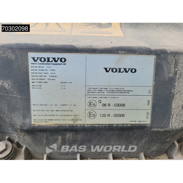 2016 فولفو A25G-45604906