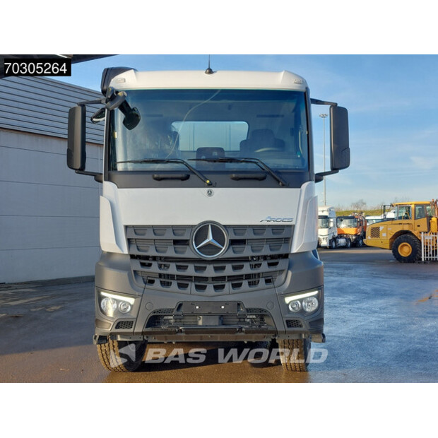 2025 Mercedes-Benz Arocs 4142-45605305