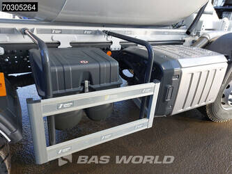 2025-mercedes-benz-arocs-4142-1425517-45605314