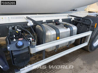 2025-mercedes-benz-arocs-4142-1425518-45605350