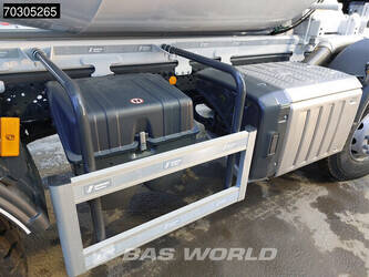 2025-mercedes-benz-arocs-4142-1425518-45605351