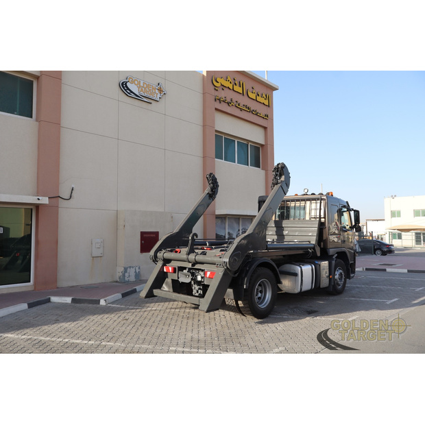 2013 فولفو FM440-45608697