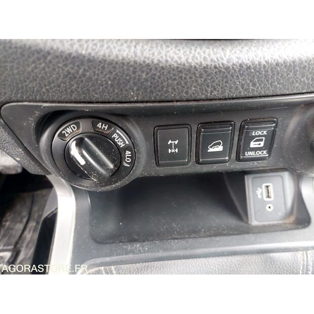 2019 نيسان NP300-45618713