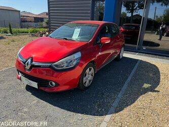 2014-renault-clio-1425567-45618733