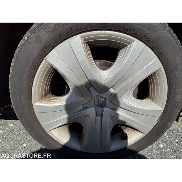 2014 رينو Clio-45618738