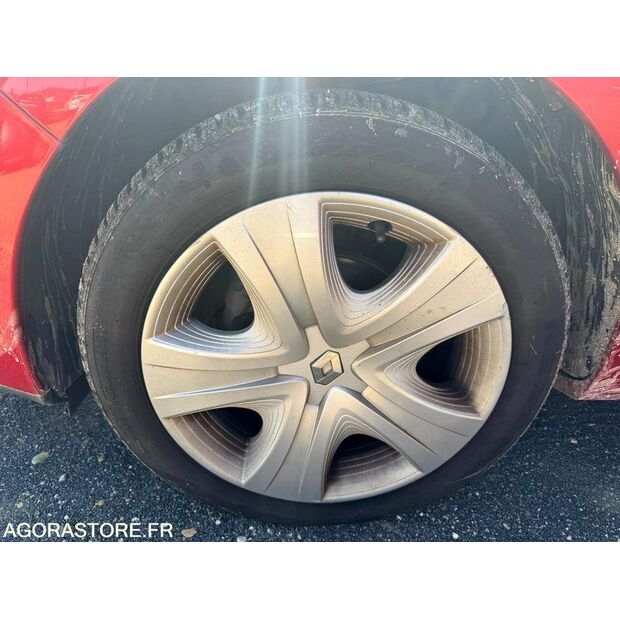 2014 رينو Clio-45618739