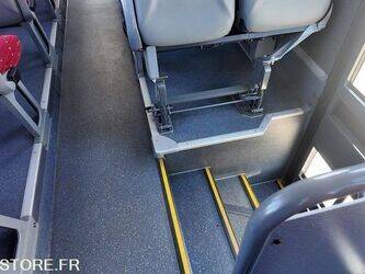 2010-mercedes-benz-intouro-1425579-45618971