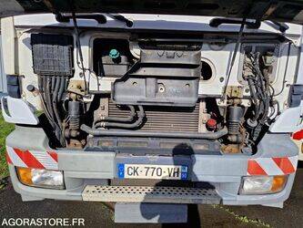 2000-mercedes-benz-2031-1425581-45619002