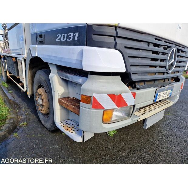 2000 Mercedes-Benz 2031-45619003