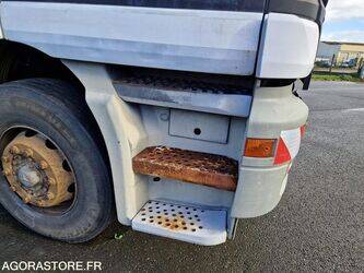 2000-mercedes-benz-2031-1425581-45619006