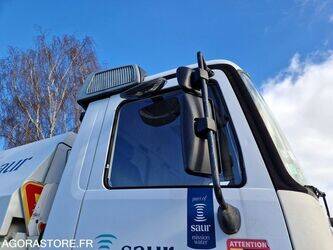 2000-mercedes-benz-2031-1425581-45619008