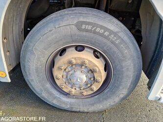 2000-mercedes-benz-2031-1425581-45619010