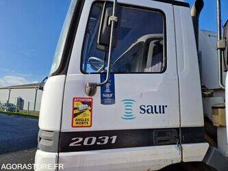 2000-mercedes-benz-2031-1425581-45619054