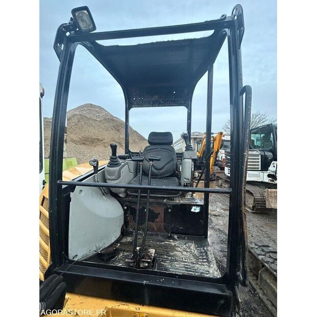 2016 Caterpillar 302.7DCR-45619111