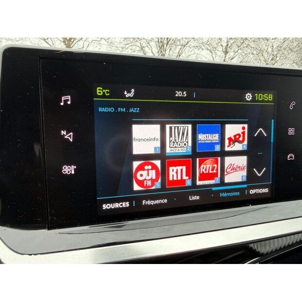 2022 Peugeot 208-45619198