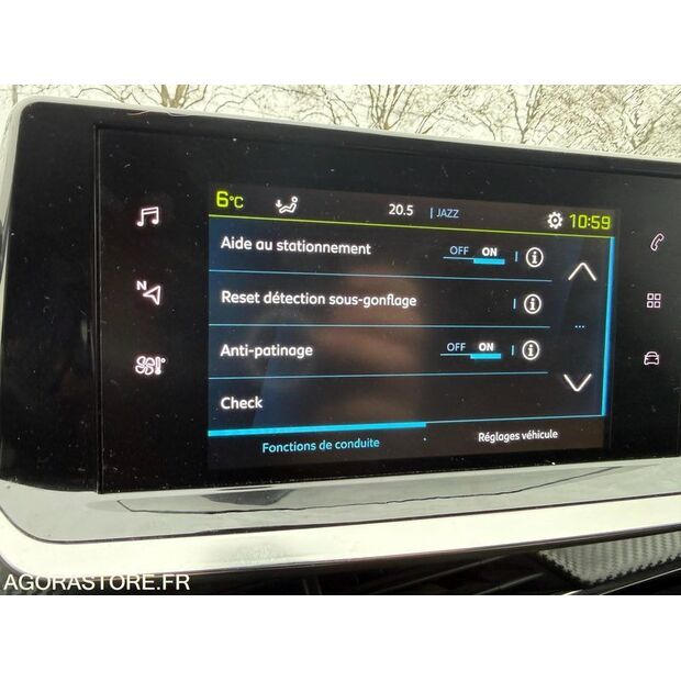 2022 Peugeot 208-45619199