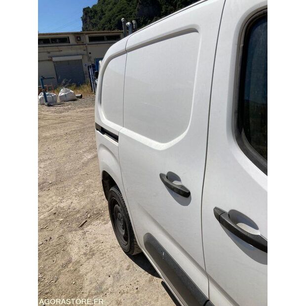 2020 Citroen BERLINGO-45619220
